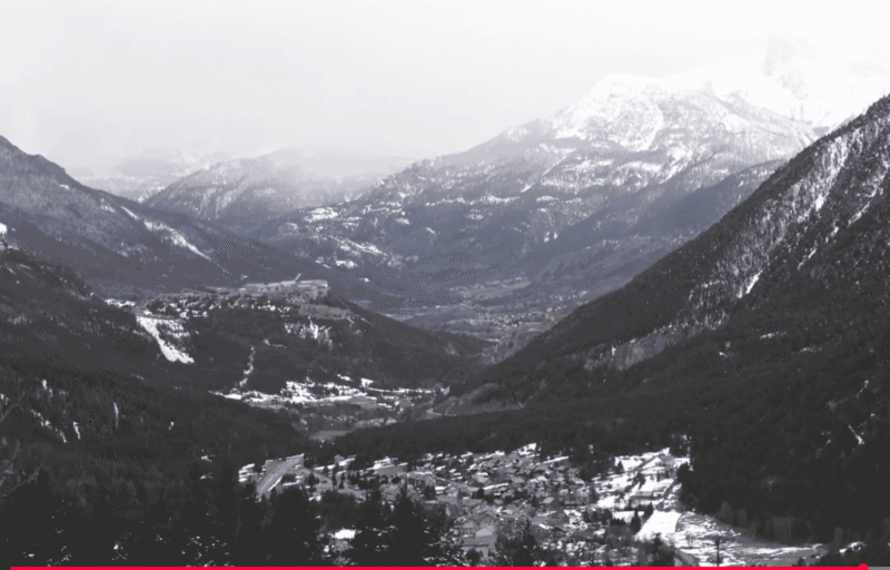 Hogra. The Struggles of Migrants in Reaching Europe